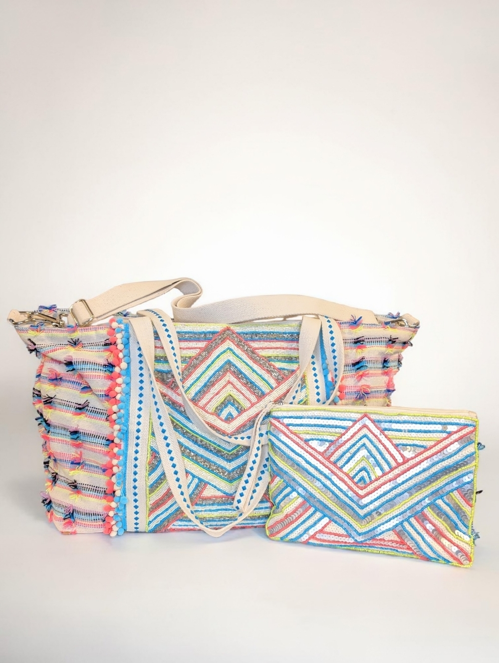 Boho Beaded Weekender Bag Set NWOT w Wristlet Pom Pom Embroidered Resort Tote